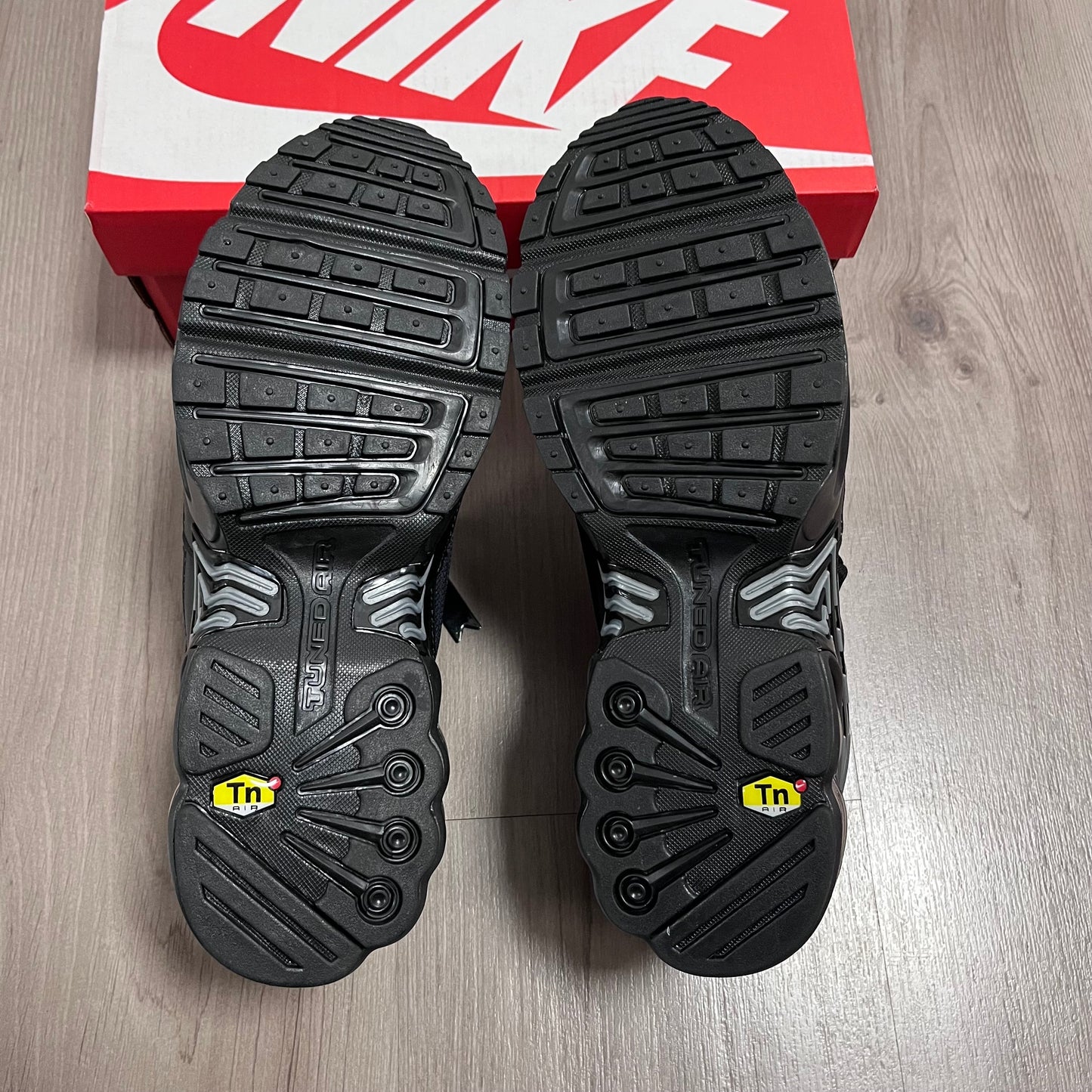 NIKE TUNED III BLACK