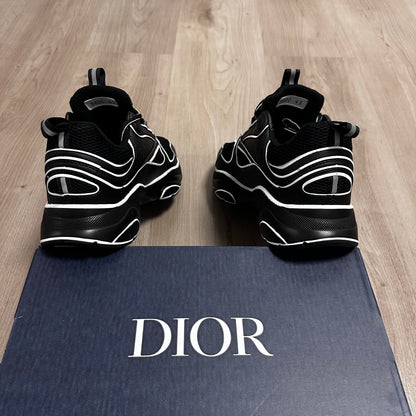 DIOR B22 BLACK 🍭