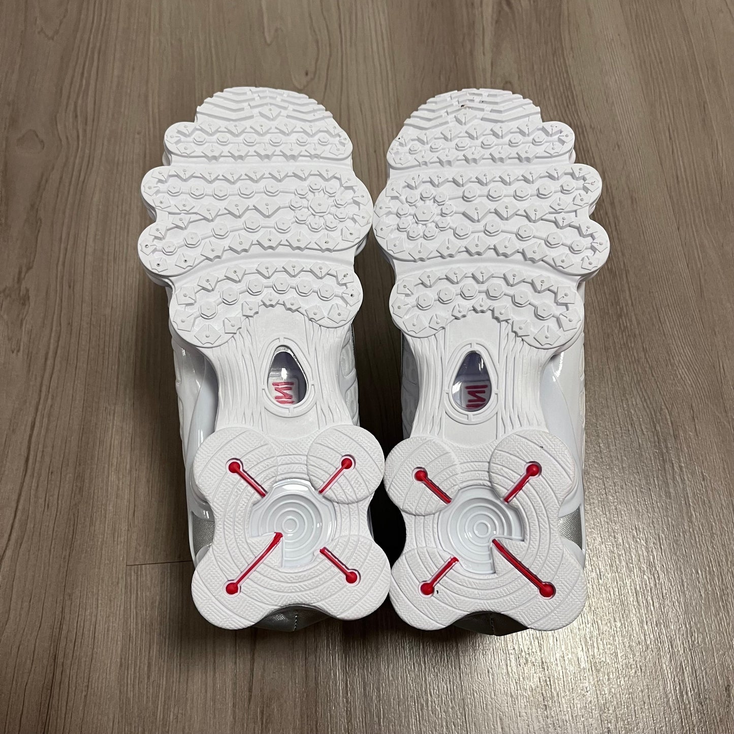 NIKE SHOX WHITE🍭