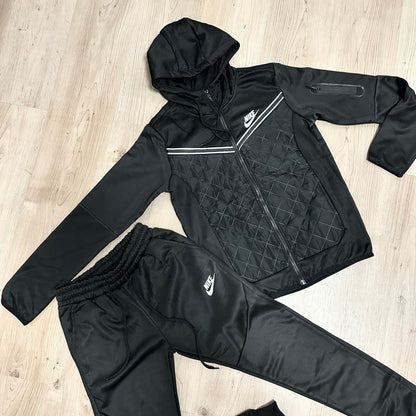 Conjunto NIKE TECH BLACK