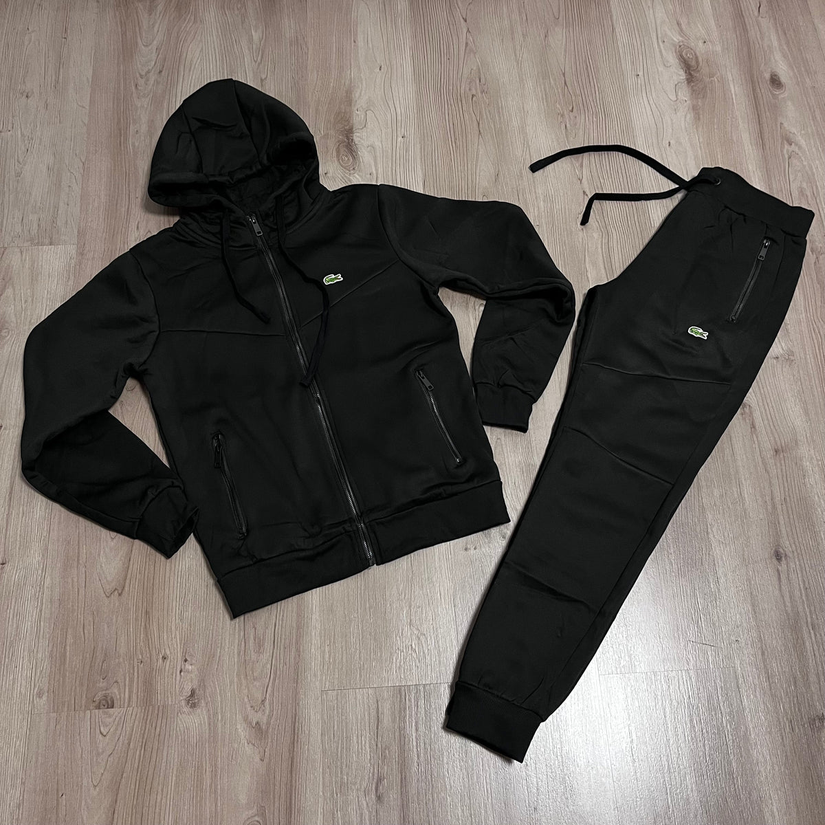 Conjunto largo LACOST ALL BLACK