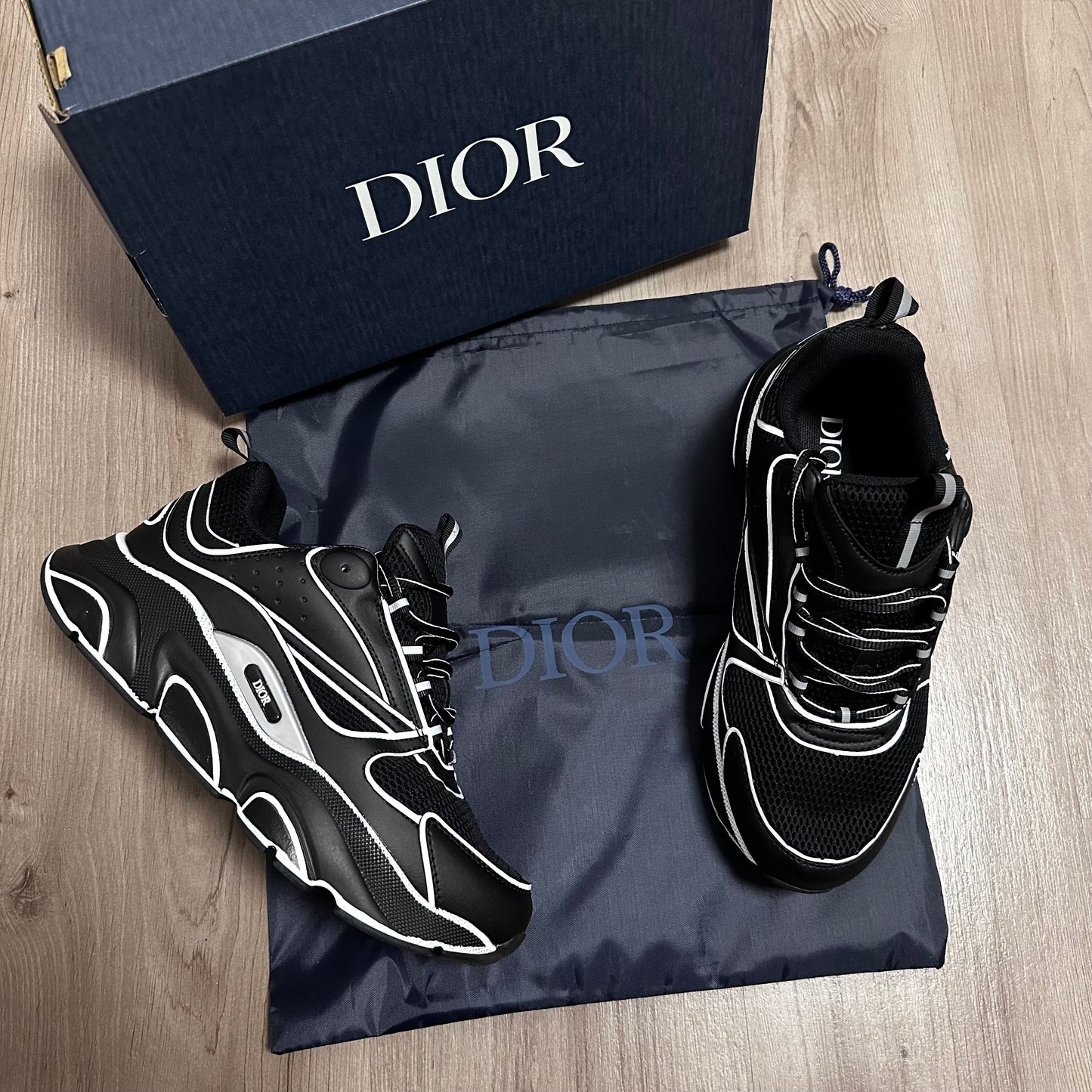 DIOR B22 BLACK 🍭