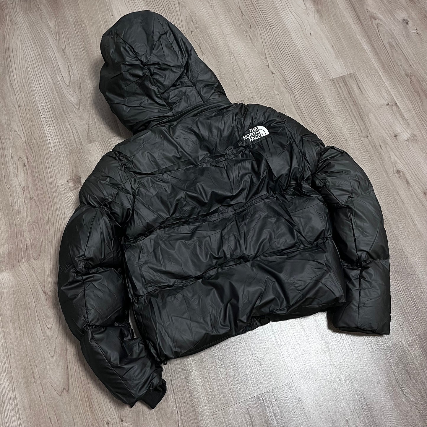 CHAQUETÓN ACOLCHADO BORDADO NORTH FACE ALL BLACK