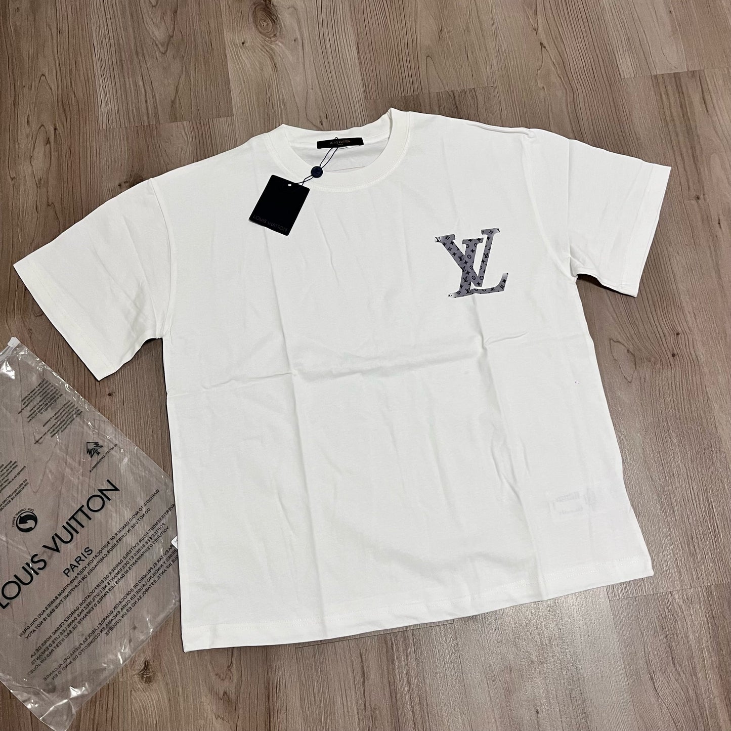 Camiseta OVERSIZE LV WHITE
