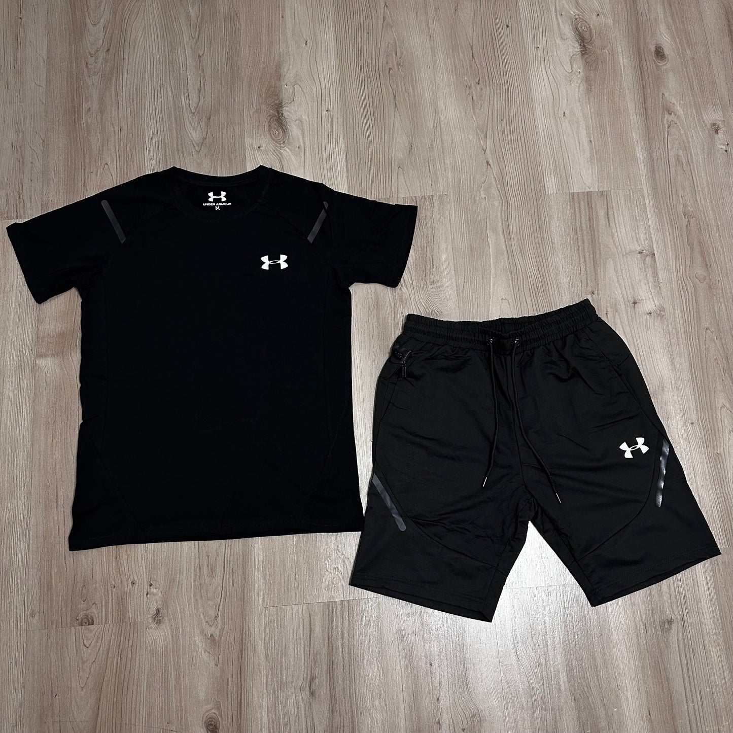 Conjunto corto UNDER ARMOUR