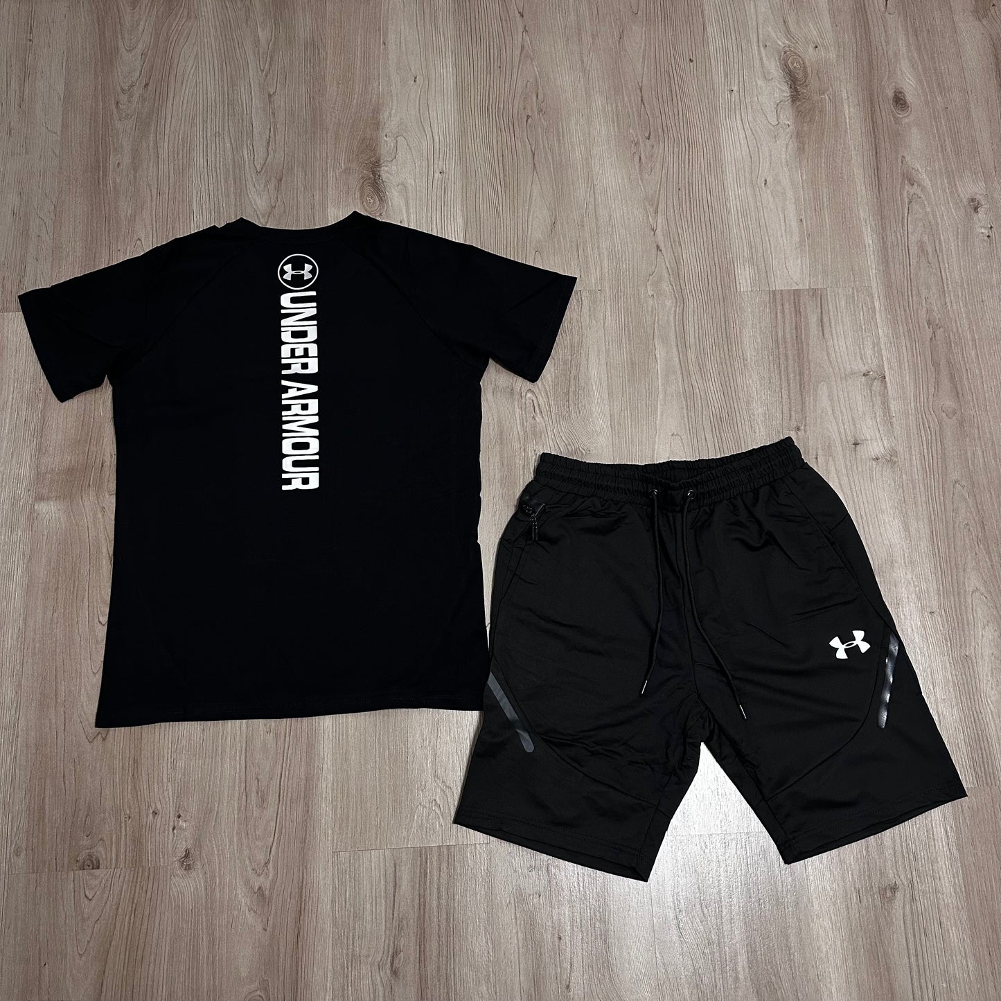Conjunto corto UNDER ARMOUR