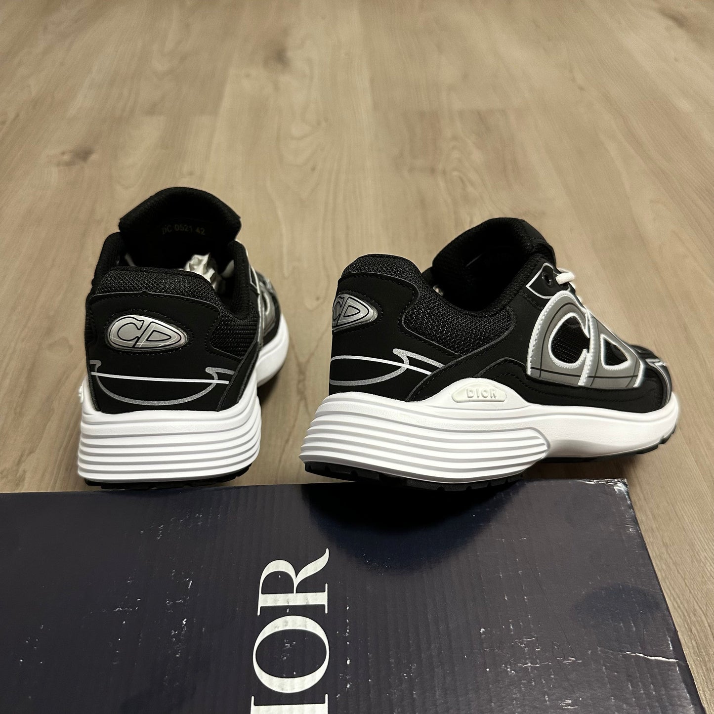 DIOR B30 letras CD REFLECTANTES