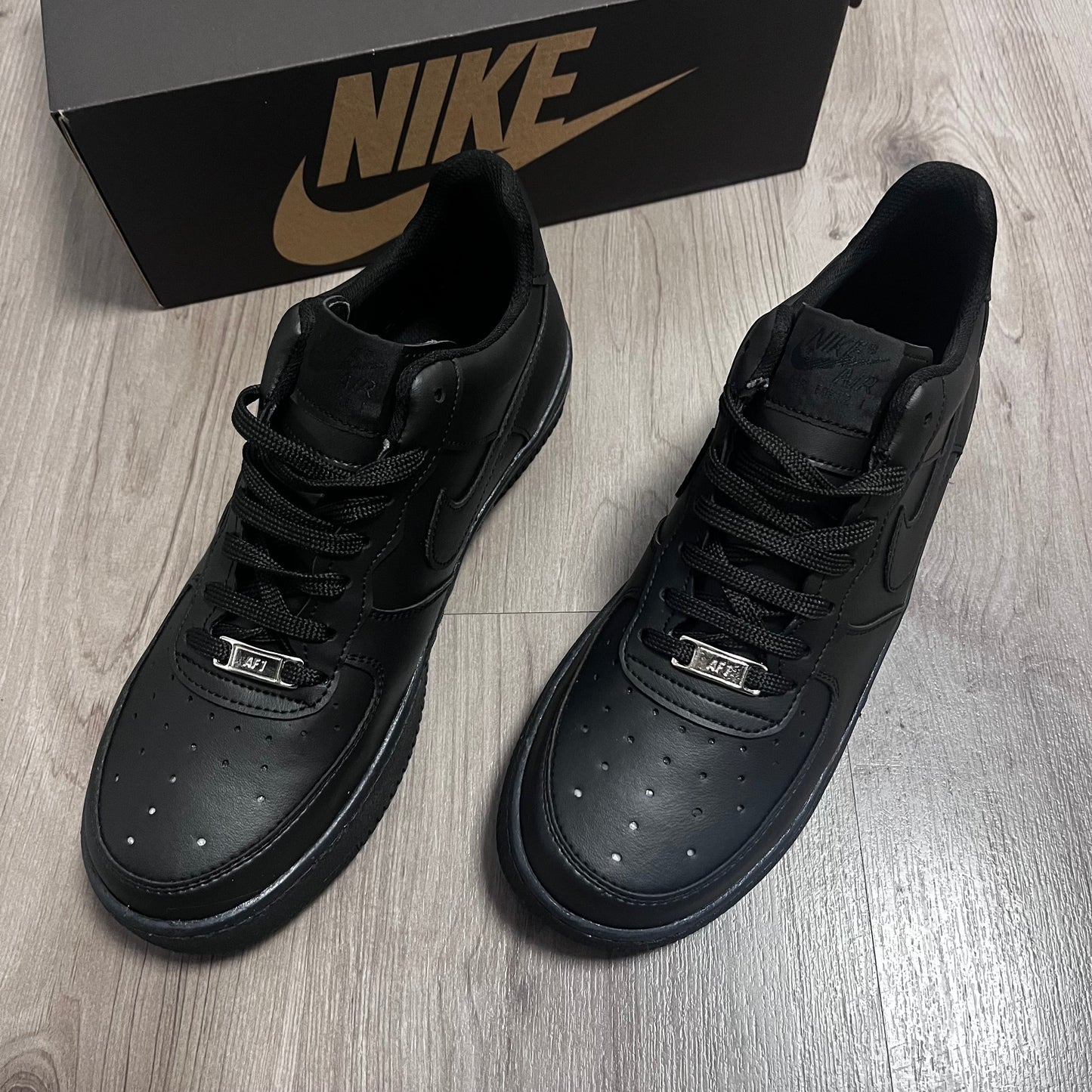 AIR FORCÉ NEGRAS
