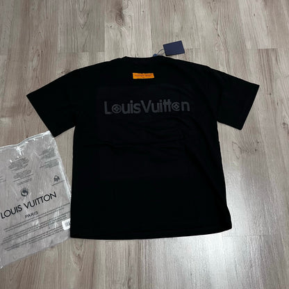 Camiseta OVERSIZE LV RELIEVE ALL BLAK