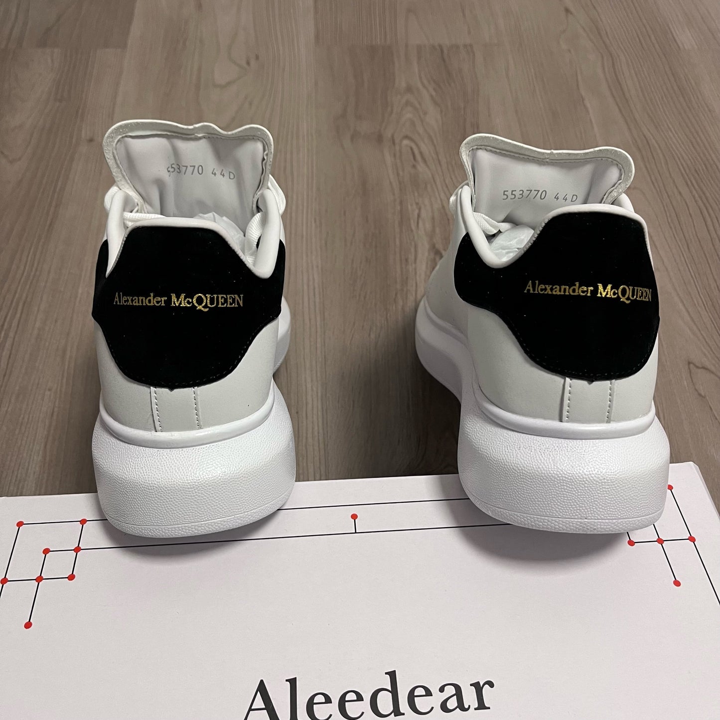 ZAPATILLAS MCQUEEN WHITE ⬛️