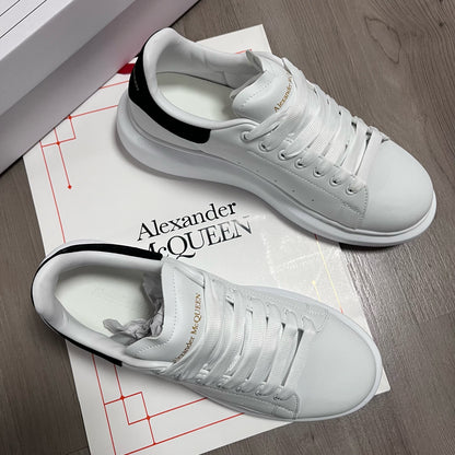 ZAPATILLAS MCQUEEN WHITE ⬛️