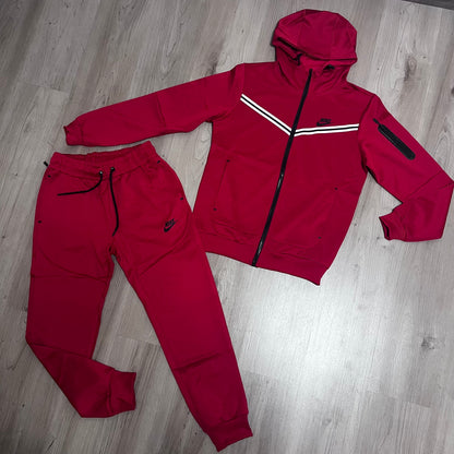 Conjunto NIKE TECH GRANATE