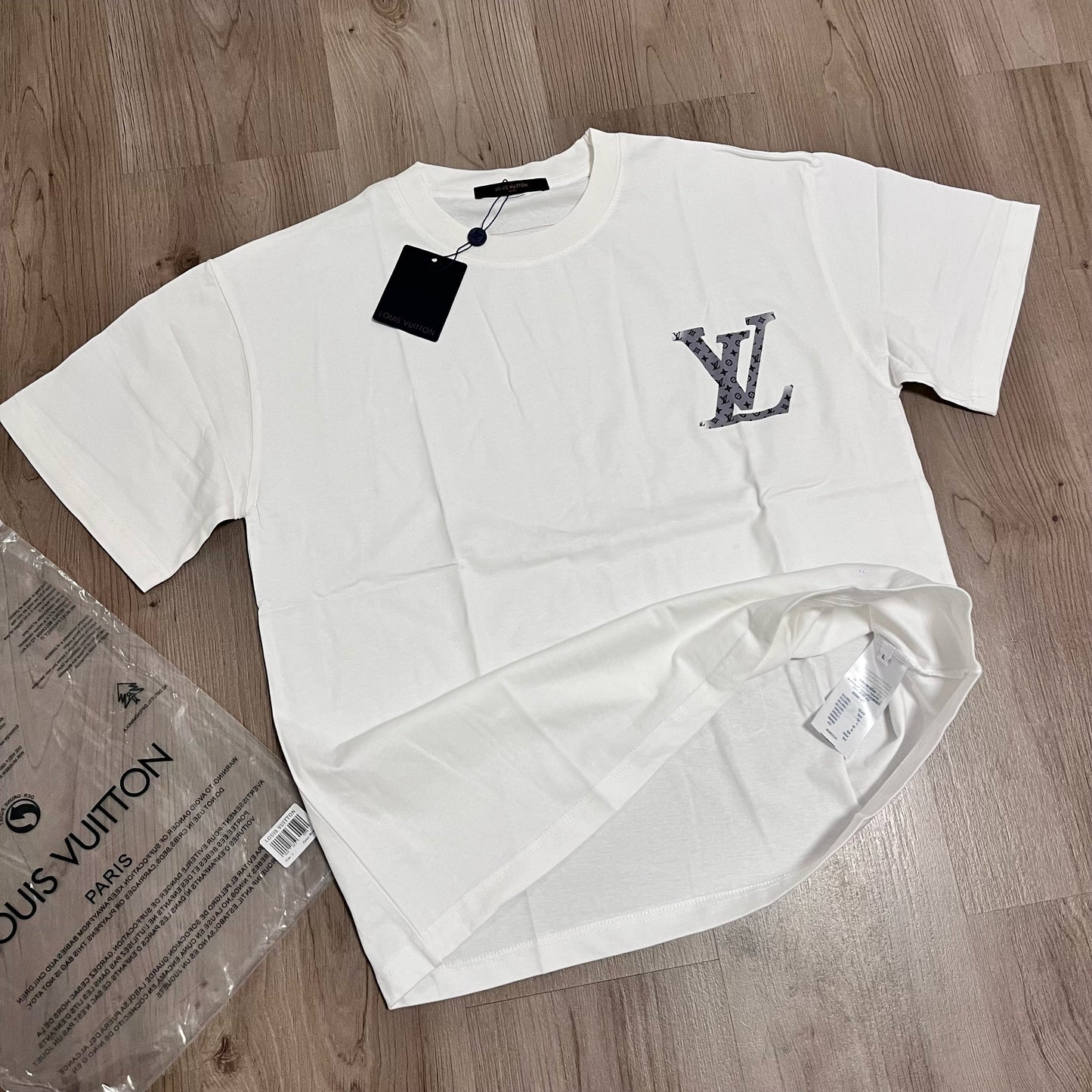 Camiseta OVERSIZE LV WHITE