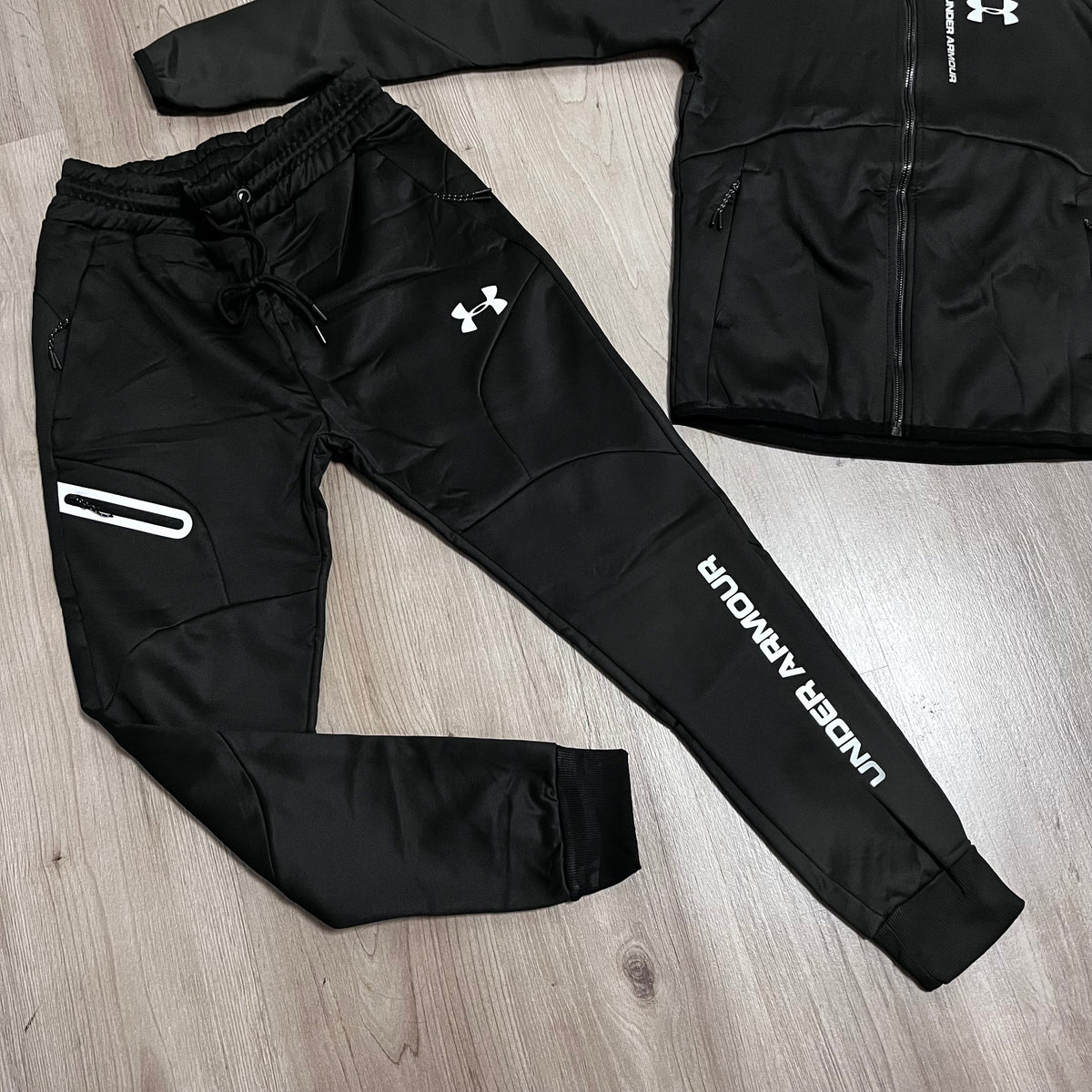 Conjunto largo UNDER ARMOUR BLACK