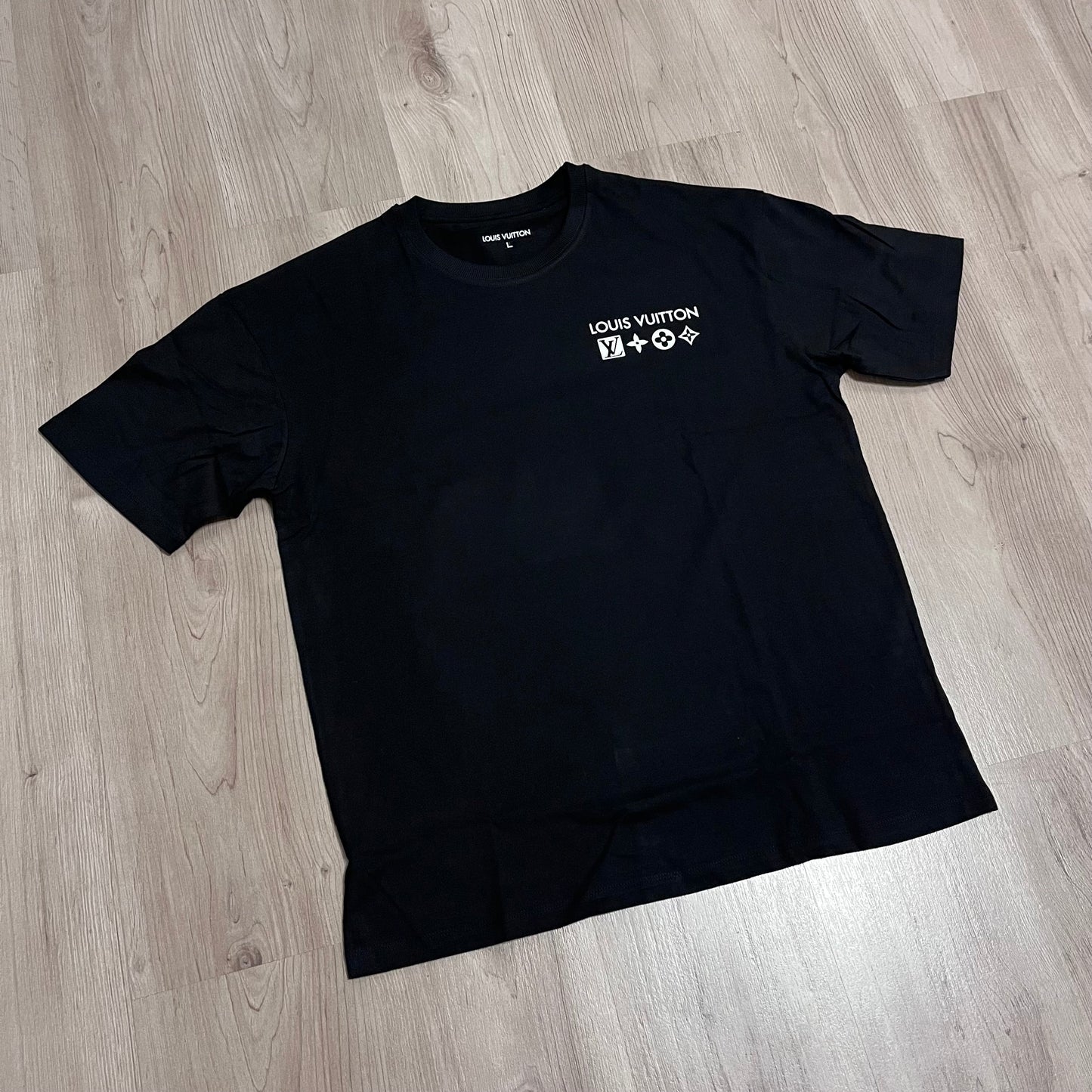 CAMISETA LV OVERSIZE