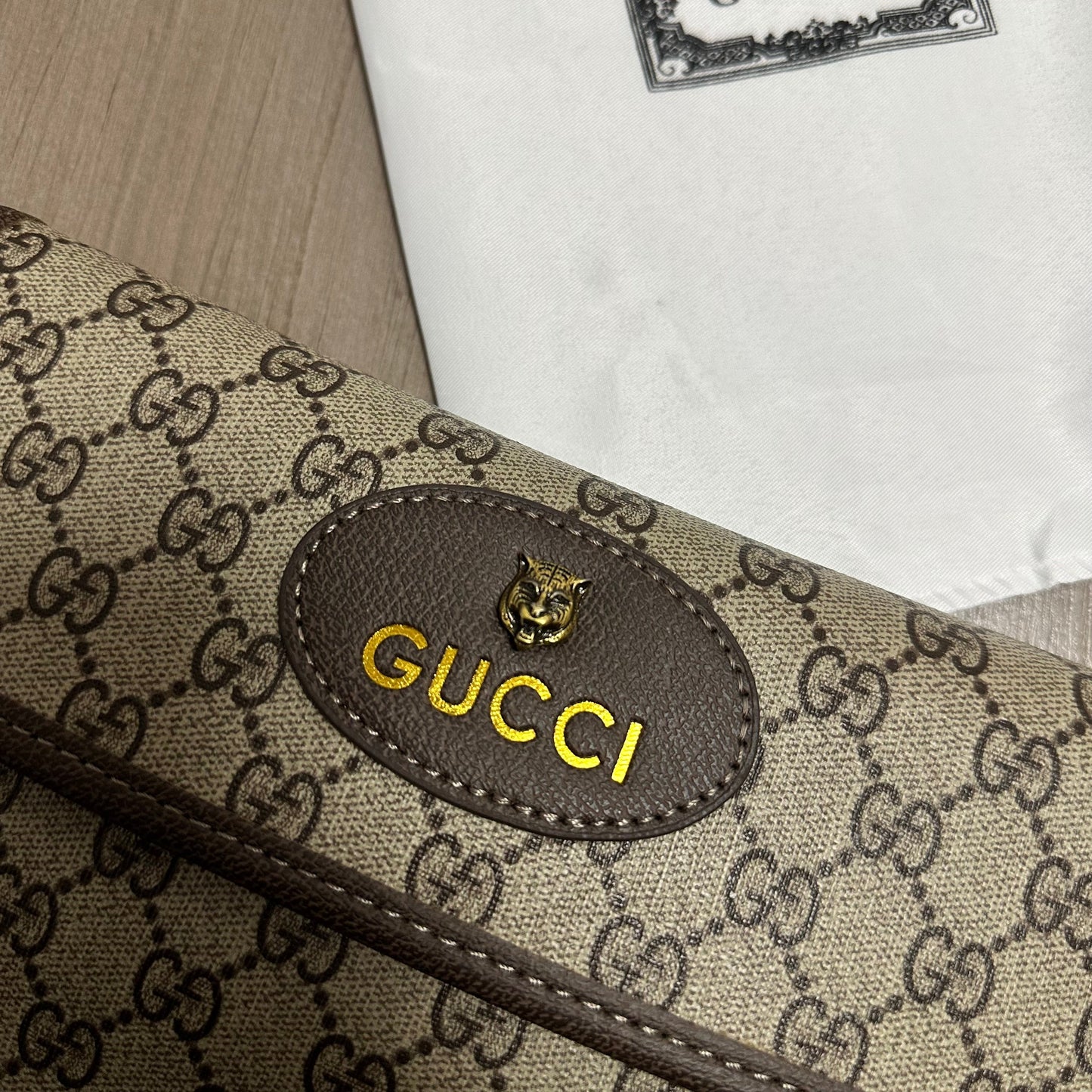 RIÑONERA GUCCI TIGRE