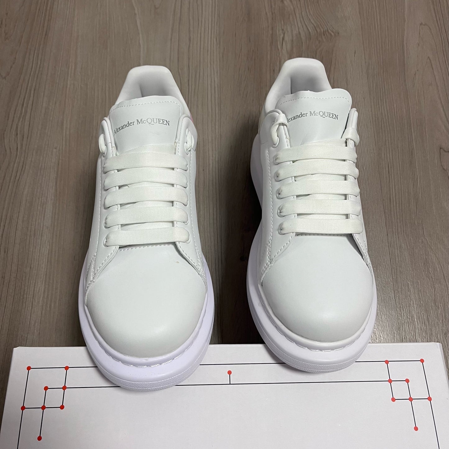 ZAPATILLAS MCQUEEN WHITE COLOUR