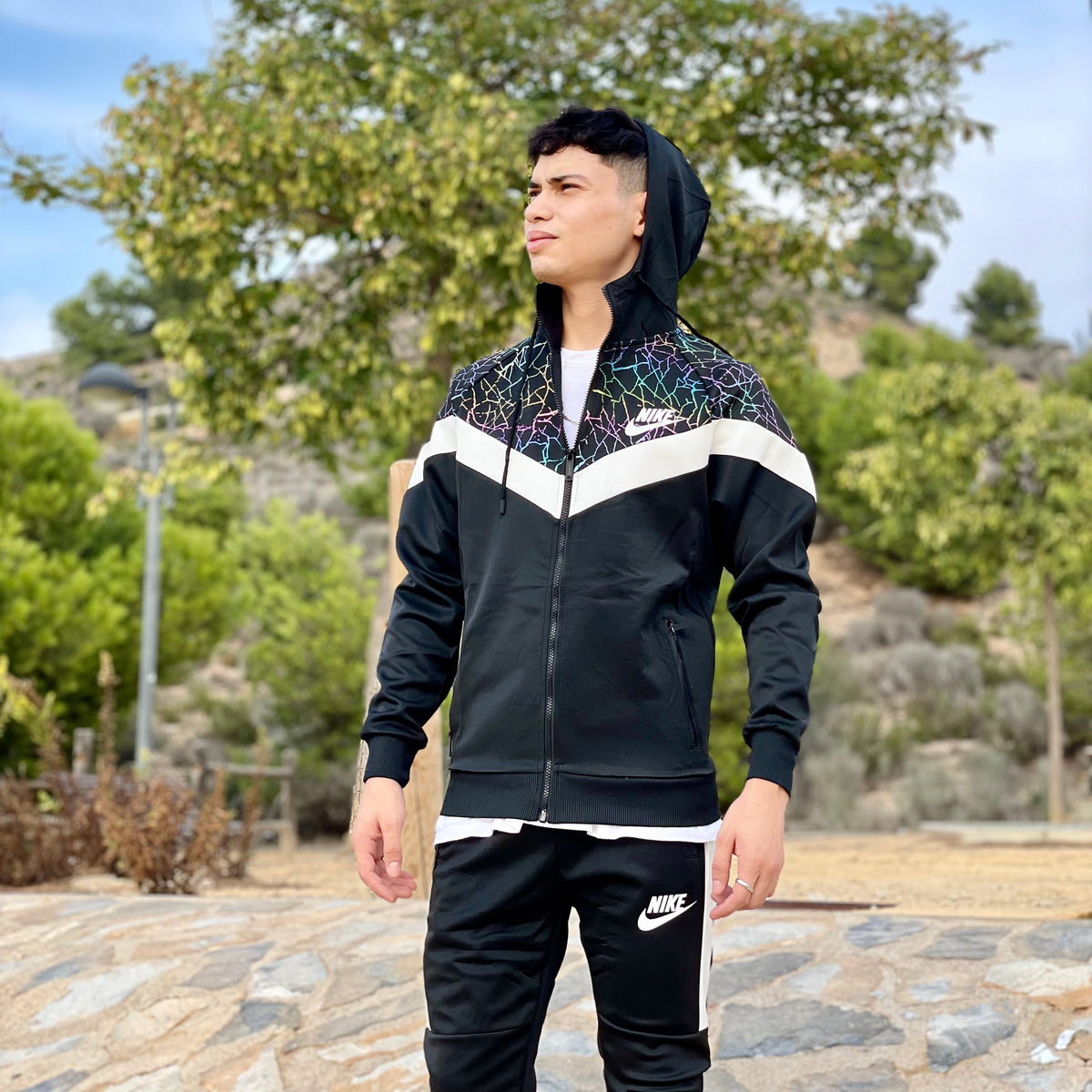 Conjunto NIKE TECH BLACK COLOUR