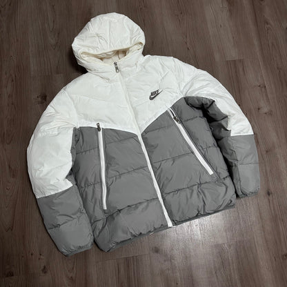 CHAQUETÓN ACOLCHADO BORDADO NIKE