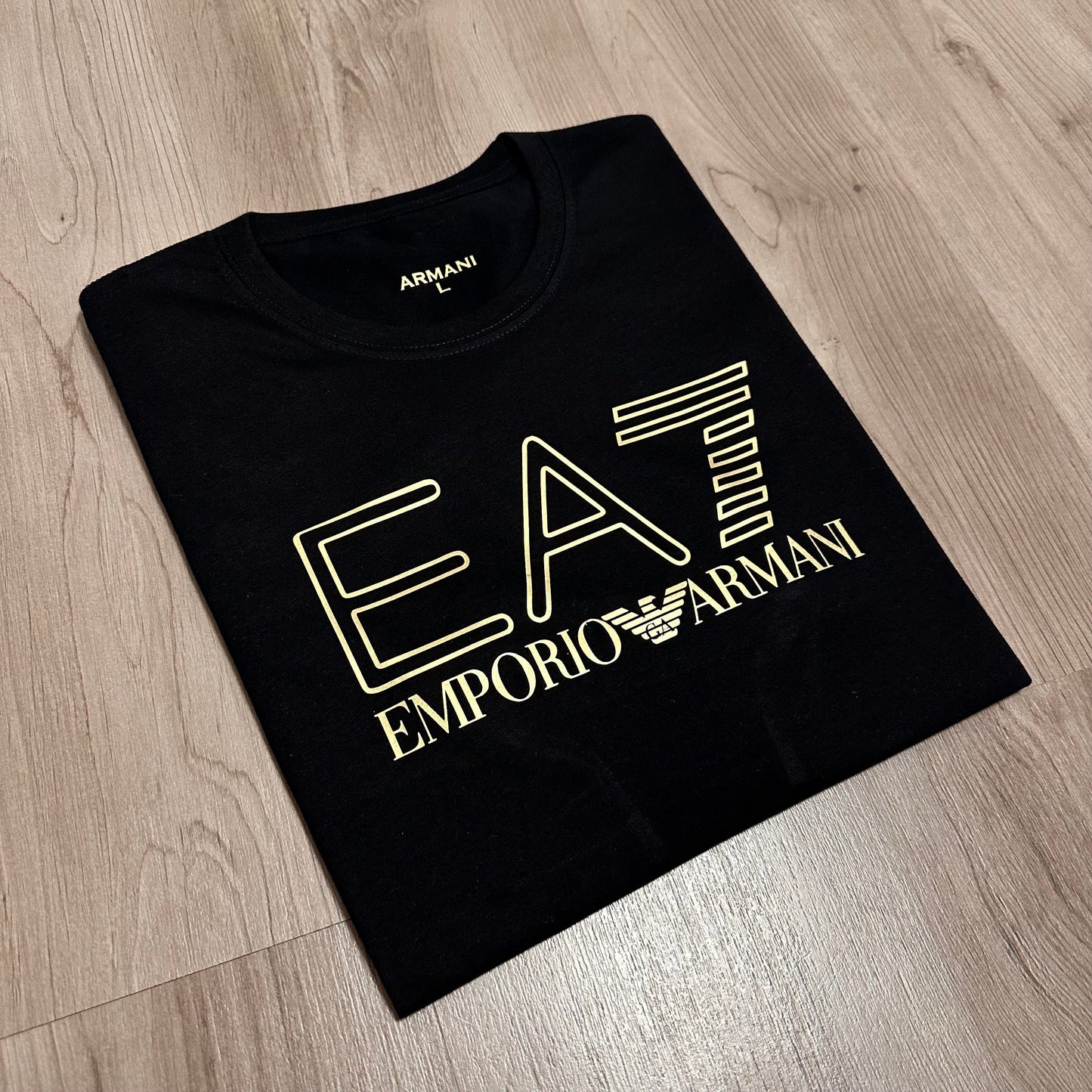 Camiseta manga corta EA7 BORDES GOLD
