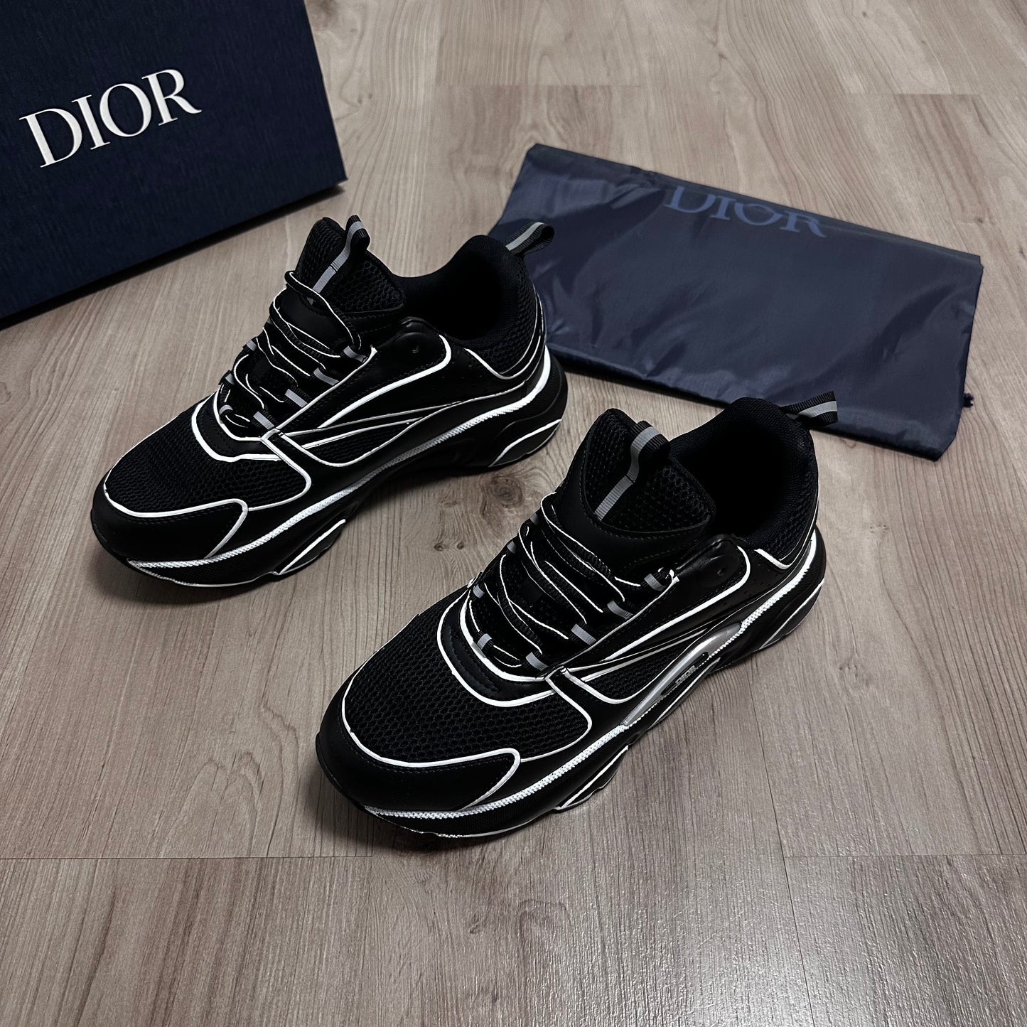 DIOR B22 BLACK 🍭