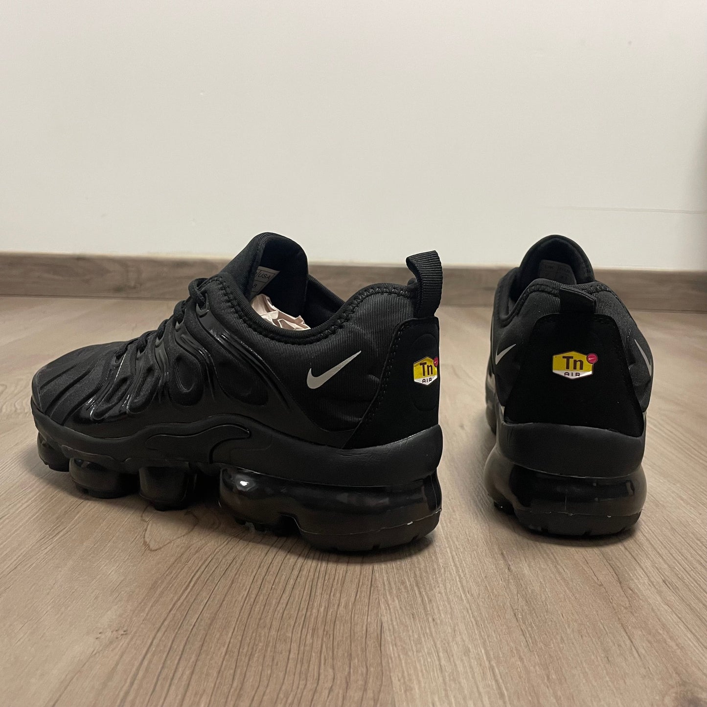 VAPORMAX PLUS BLACK