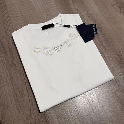 Camiseta OVERSIZE PRADA BORDADA