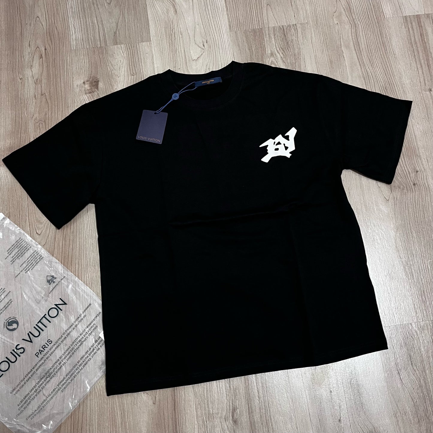Camiseta OVERSIZE LV BLACK