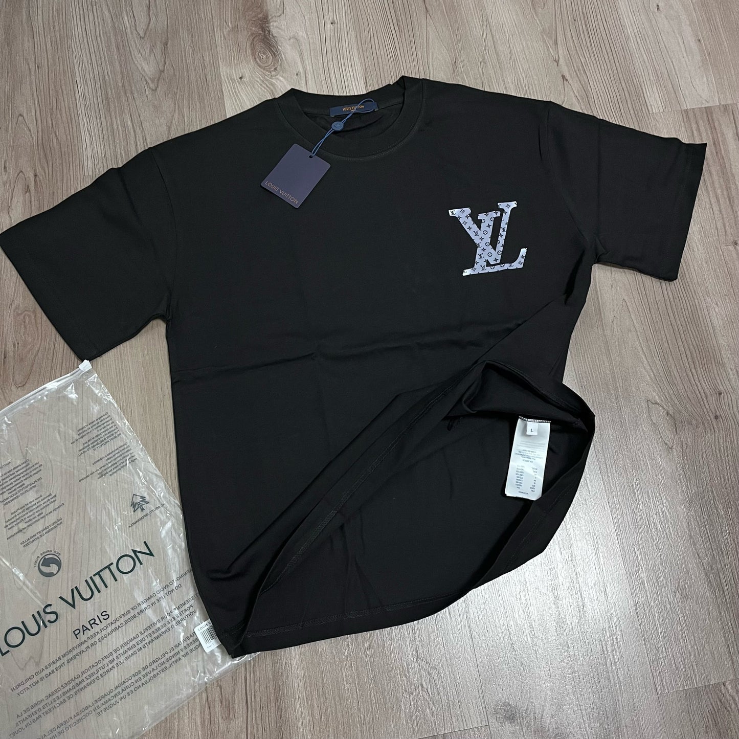 Camiseta OVERSIZE LV BLACK