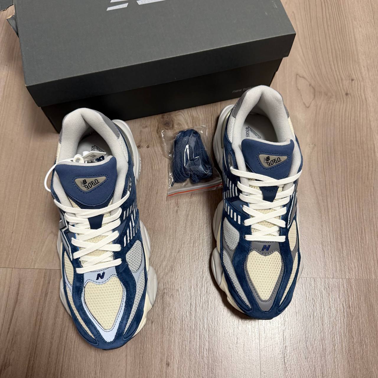 NEW BALANCE