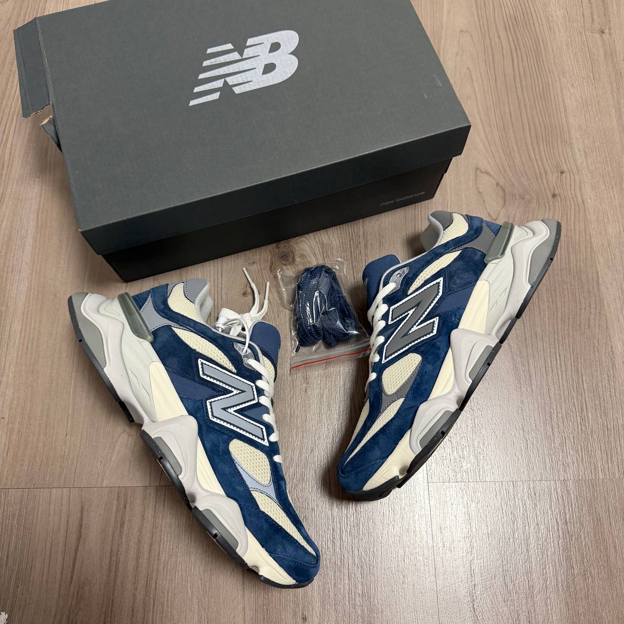NEW BALANCE