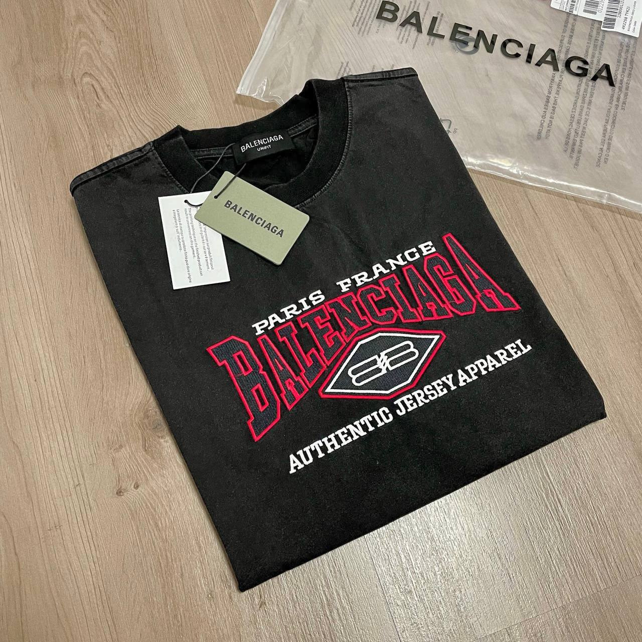 BALENCIAGA OVERSIZE